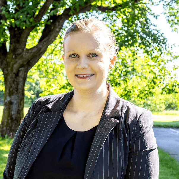 En bild på Lina Krook, Marknadskoordinator på HeL Kommunikation
